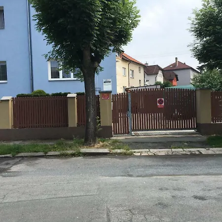 Kvetna Appartement *