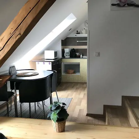 Květná 759/41, Apartmán 1 *